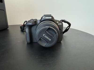 Cannon EOS R50 with Lens 