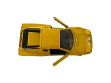 Ferrari Testarossa 1:39 Maisto Yellow Die Cast Car Opening Doors & Lights