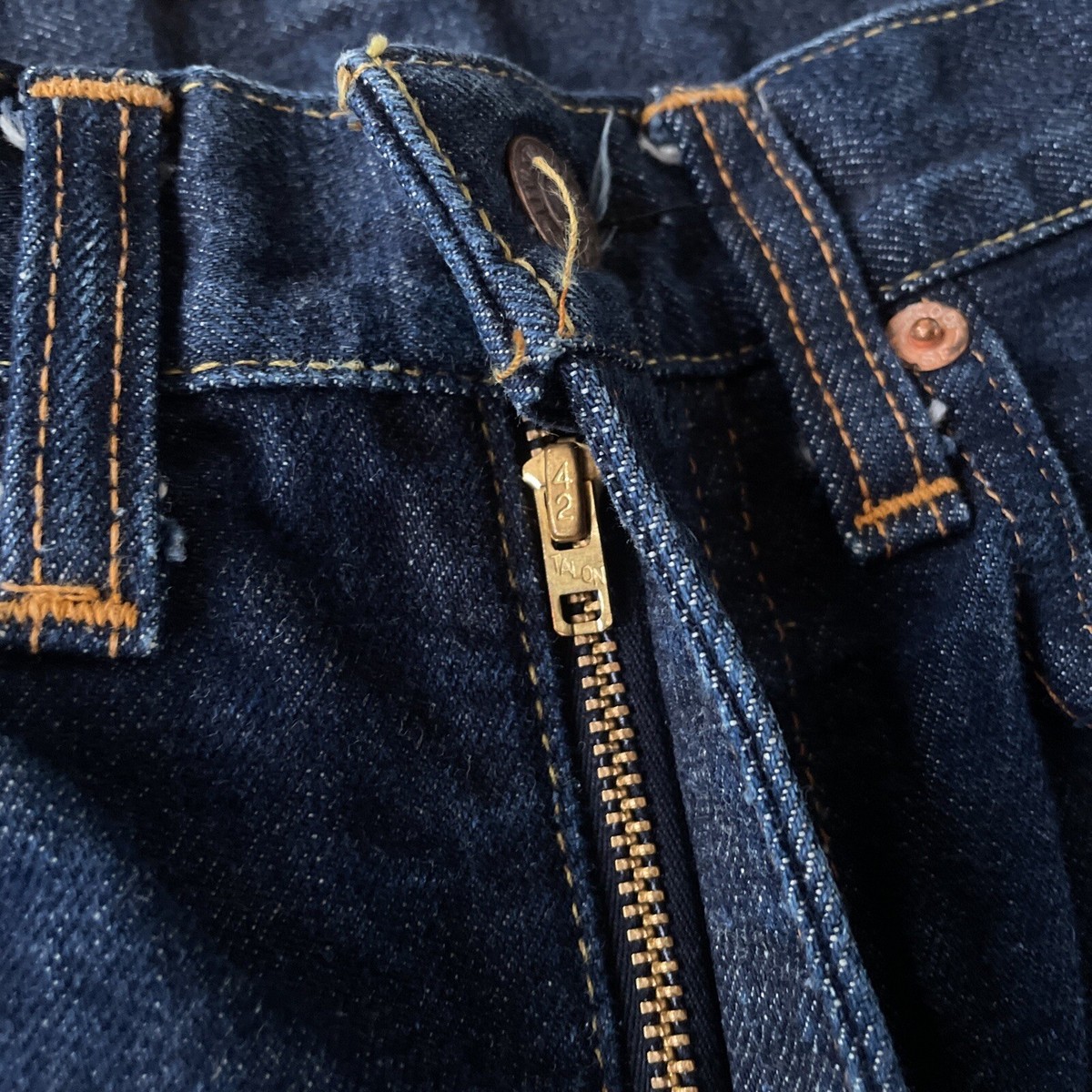 Vintage Late 1960s Levis Big E 505-0217 Zip Fly Dark Denim Vintage Late 1960s Levis Big E 505-0217 Zip Fly Dark Denim