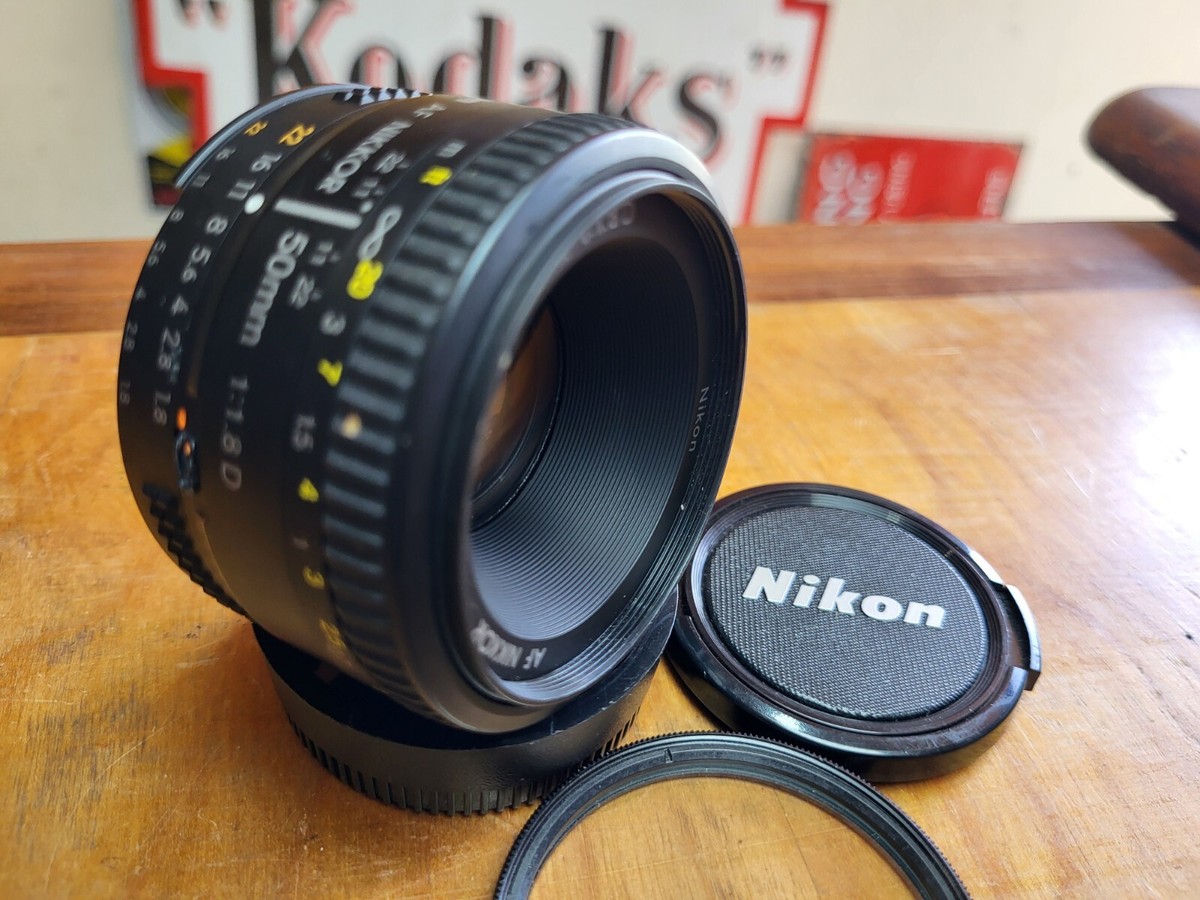 Nikon 50mm AF D Nikkor Full Frame Prime Lens Film or Digital