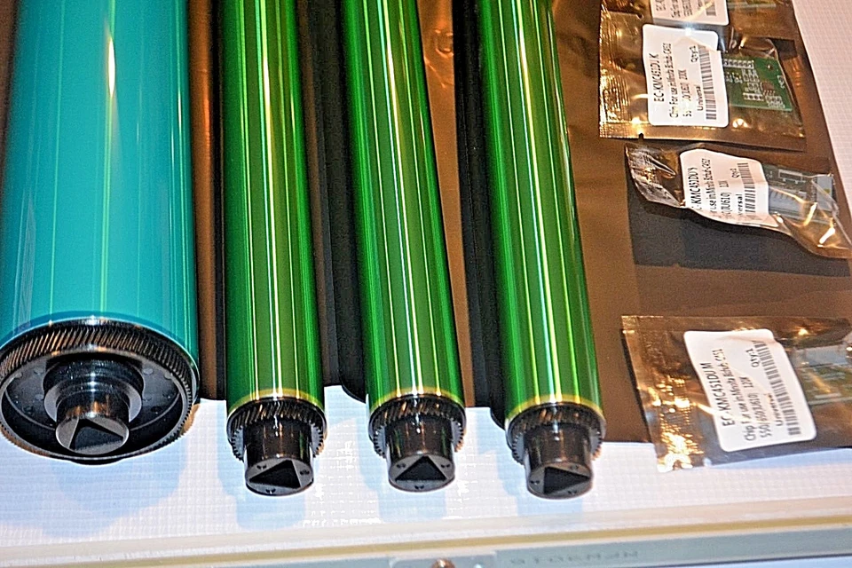 4 OPC Drum Konica Minolta Bizhub C452 C552  C652 4 Chip,4 Blade (IU612) - Image 2 of 4