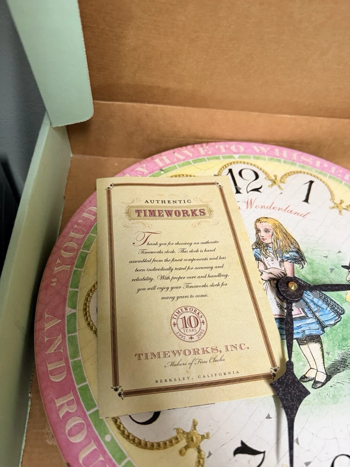 Alice In Wonderland Clock - Image 4 of 4