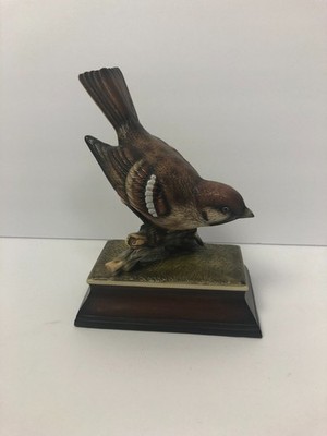 Figurine M.Takai Sparrow Figurine on Base Hand Painted Bird BY HARVEY KNOX