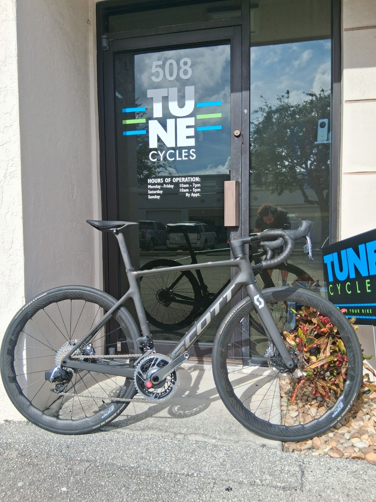 NEW 2024 Scott Addict RC Ultimate Size 54 Sram Red Zipp Pirelli