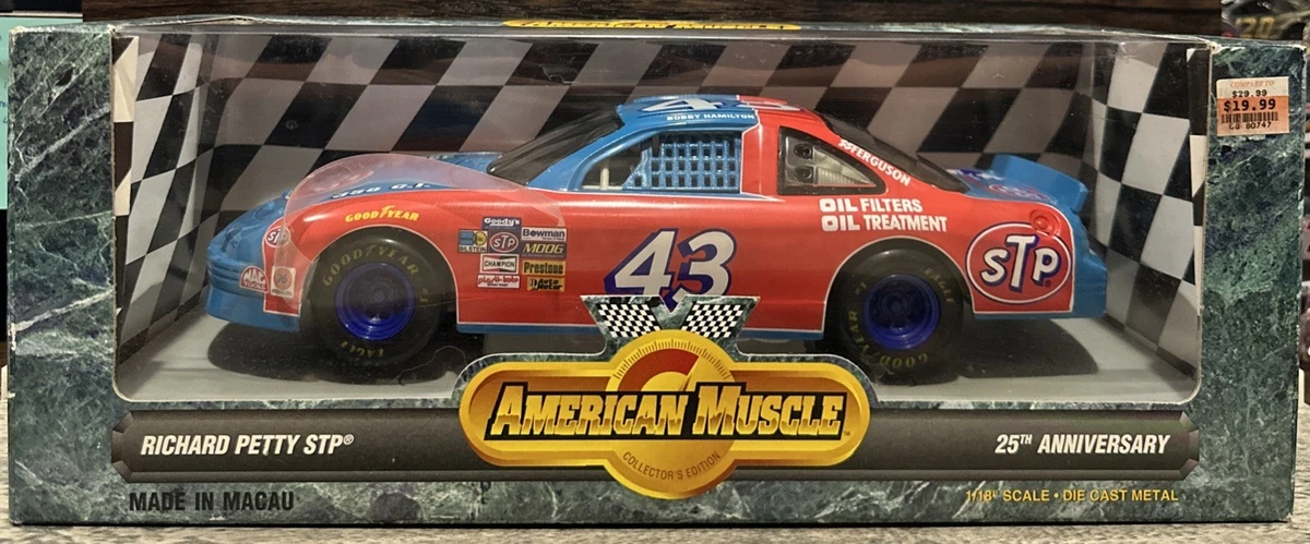 Miniature Ertl 1/18 - Pontiac #43 Richard Petty STP - American Muscle 1979