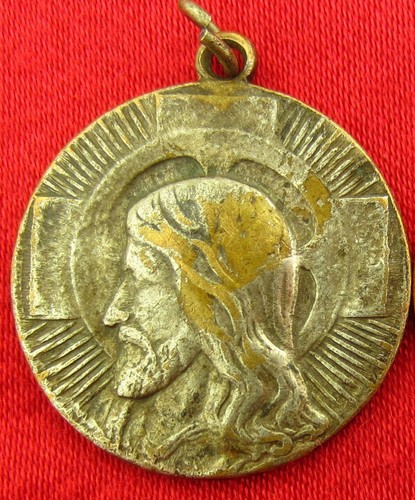 Vintage JESUS Medal I AM AN EPISCOPALIAN Silvertone Religious Pendant LARGE