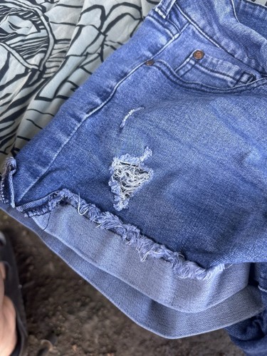 CELEBRITY PINK Size 9/29 The Honey Denim Jean Short Blue Pockets Nice - Picture 7 of 11