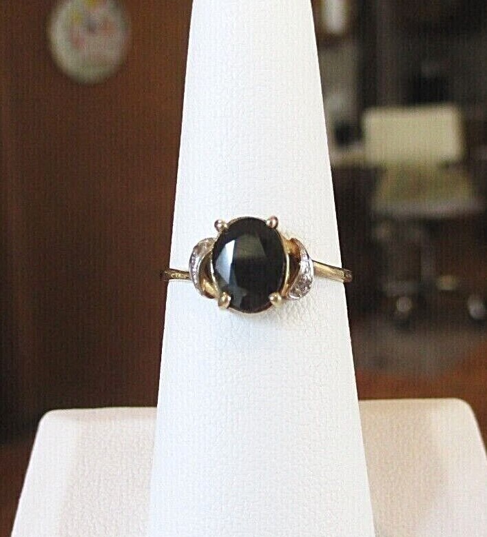 10K Yellow Gold Blue Sapphire  & Diamond Solitaire Ring Size 6.5