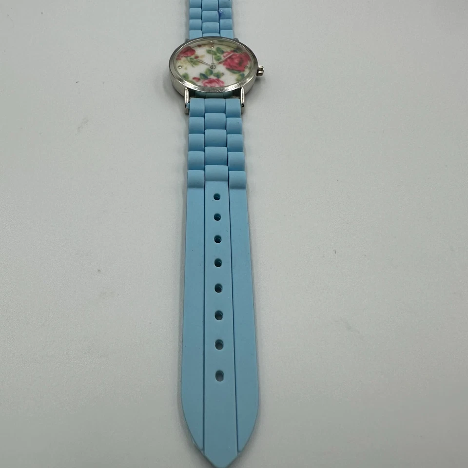 Relógio Geneva Feminino Tom Prata Mostrador Floral Pulseira de Silicone Azul Nova Bateria 9" - Imagem 3 de 4