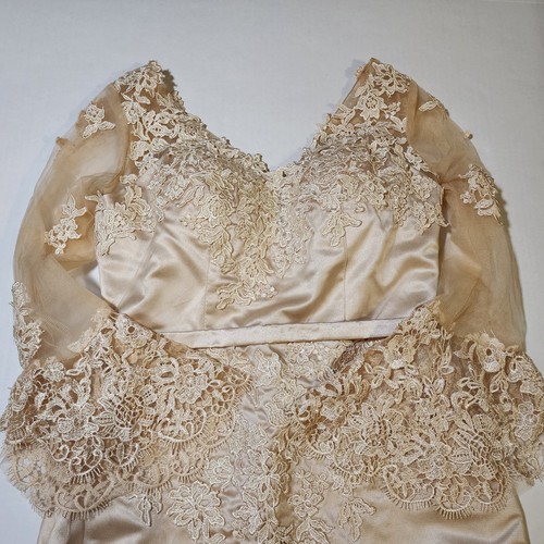 Brautkleid 93 cm x 75 cm 36,5" x 29,5" Champagner Glockenärmel Satin Spitze siehe Bild - Bild 8 von 20