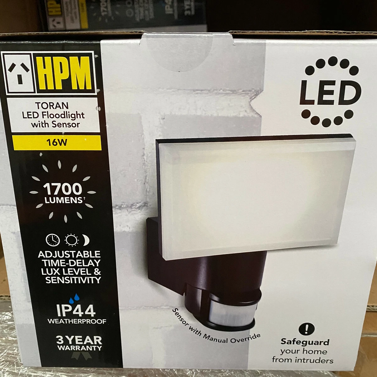 Hpm floodlight clearance