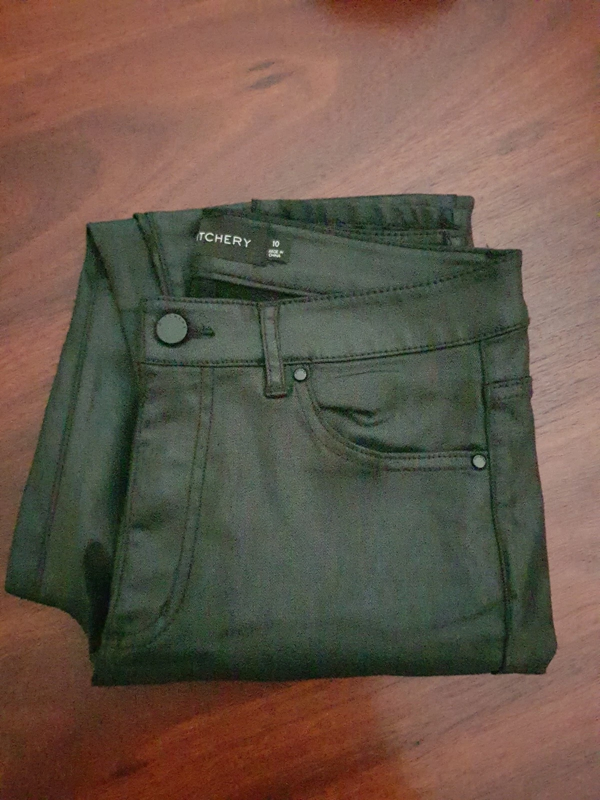 Picture 1 of 1