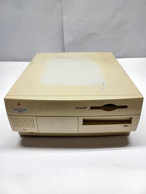 Apple Power Macintosh 7200/90 Power PC Powers On