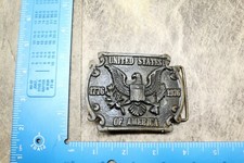 VINTAGE UNITED STATES OF AMERICA 1776-1976 BICENTENNIAL BELT BUCKLE 118A