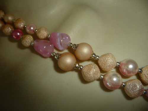VTG JAPAN 2 STRANDS PINK BEADS 10'' L BEADS BIB NECKLACE #5/19 - Picture 3 of 6
