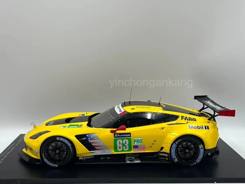 Spark 1: 18 Chevrolet Corvette C7R LeMans # 63 Le Mans racing model  - Image 4 of 4