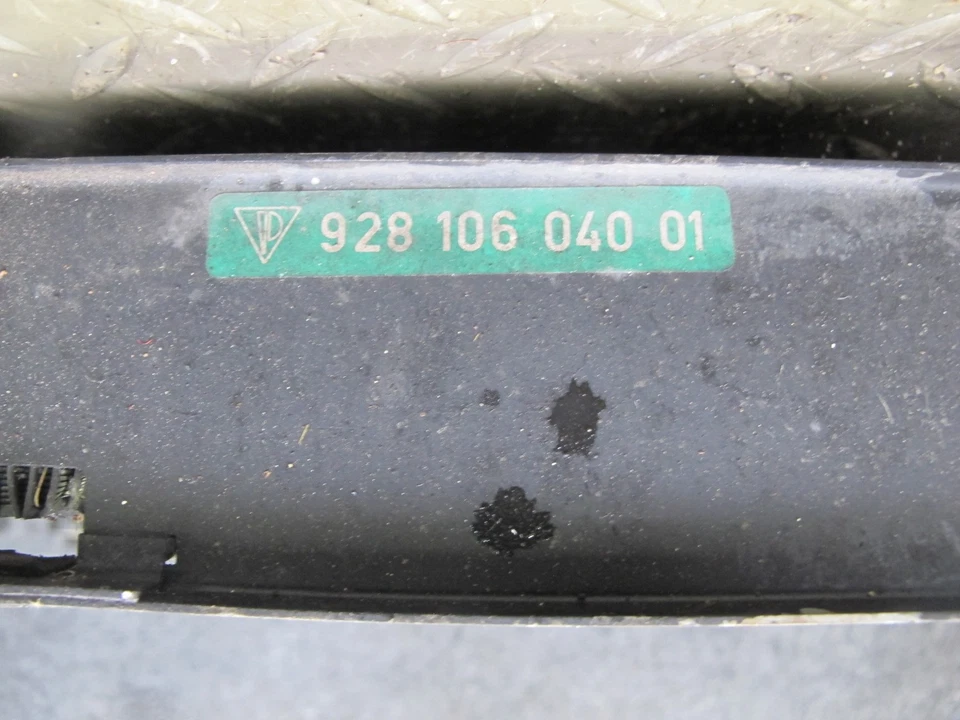 Radiador de refrigeración motor motor a/t Porsche 928 S 1984-1986 92810604001 Foto 3 de 4