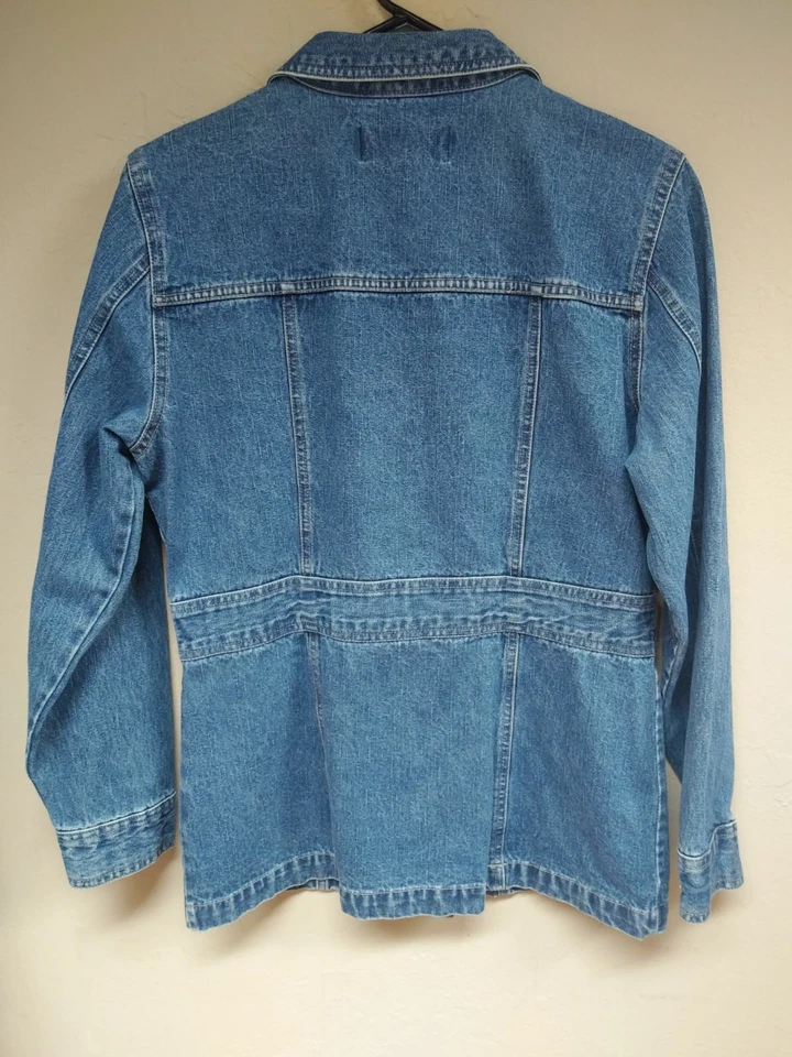 Jamaica Bay Women's Medium Button Front 100% Cotton Long Denim Blue Jean Jacket - Image 2 of 4