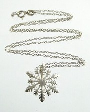Sterling Silver Snowflake Pendant Necklace 925 18 Inch Length Chain 2g Weight