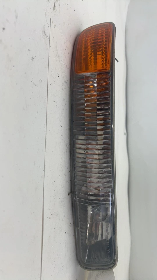 Conjunto de luz de giro/estacionamiento usada se adapta a: camioneta GMC Sierra 3500 2003 Park Foto 3 de 4