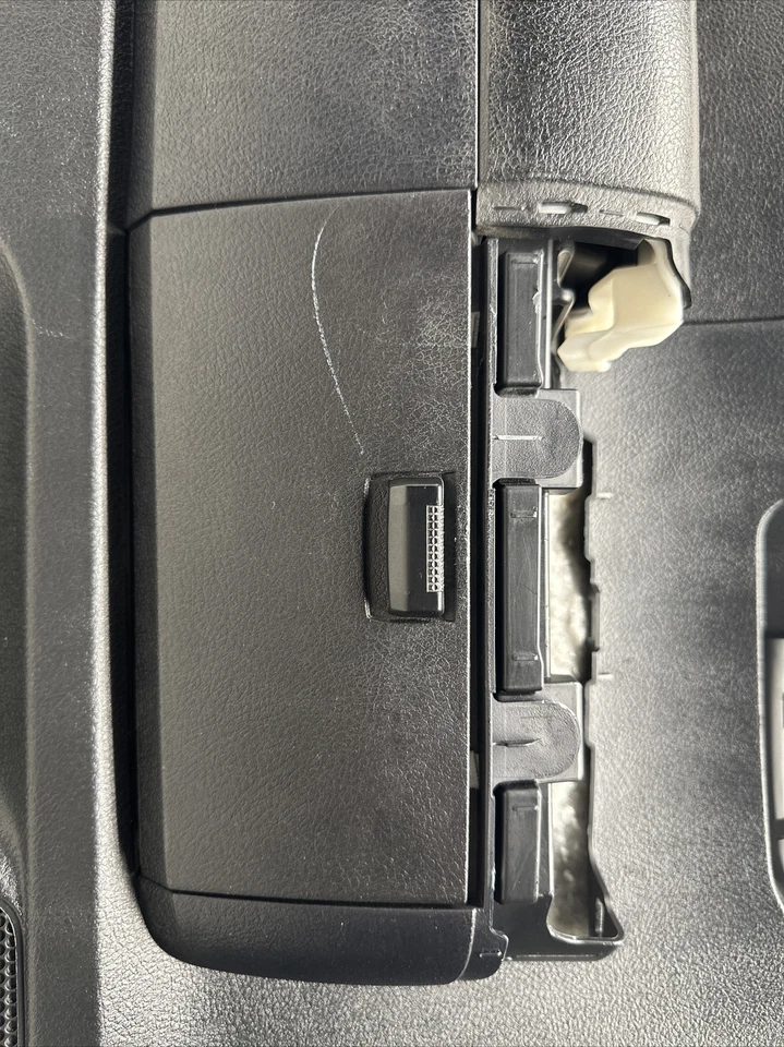 Toyota Tundra 2007-2011 cabina extendida panel de moldura de puerta del conductor delantero izquierdo OEM Foto 3 de 4