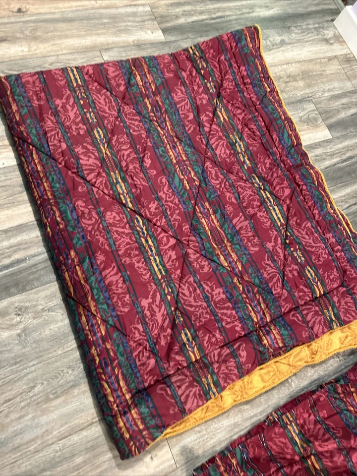 Vintage Cannon Colorful Comforter & Bed Skirt Queen/Full Made in USA 84 by 74 - Image 2 of 4