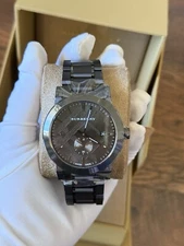 BURBERRY CITY GUNMETAL GRAY TONE STAINLESS STEEL BRACELET WATCH BU9902