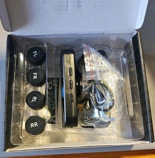 Wireless TPMS Tire Pressure Monitoring System With USB Solar Charging - Image 2 of 2