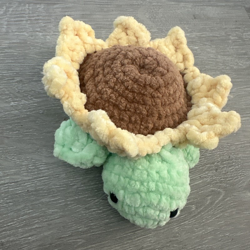 Crochet Sunflower Turtle / Pin Cushion Handmade  6.5”