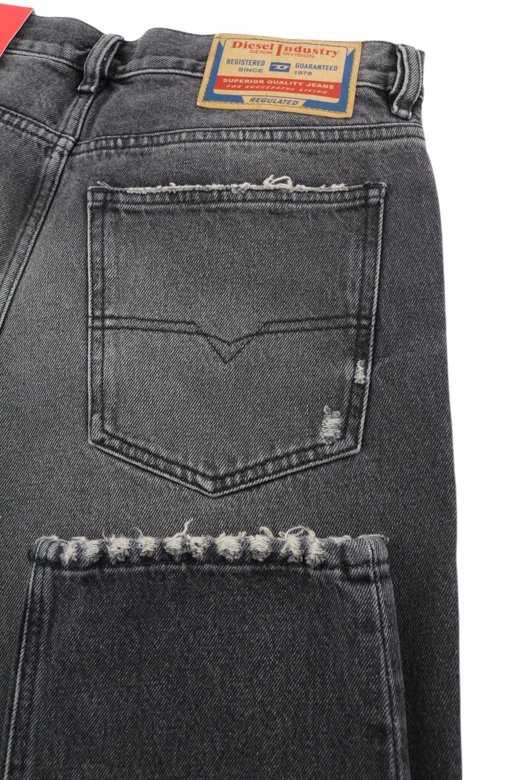 Diesel 1995 007K8 Men's W33/L32 Slim Straight Gray Distressed Denim RRP195 image 6