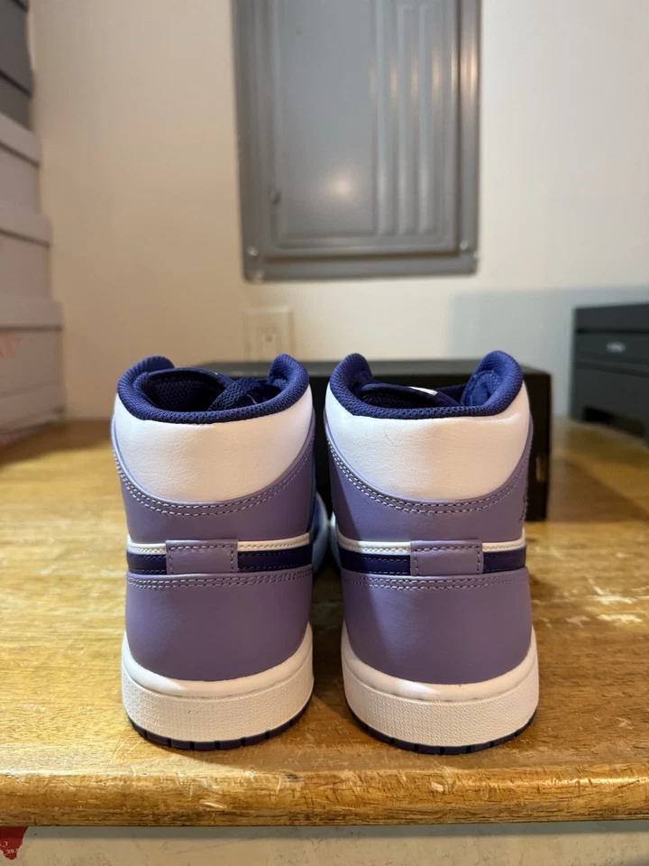 Men's Size 8.5-Nike Air Jordan 1 Mid "Sky J Purple" DQ8426-515 Fast Shipping - Image 4 of 4