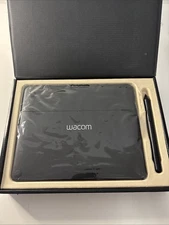 Wacom Black Small Intuos Photo Pen and Touch Tablet CTH490PK (Old Version)