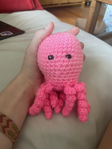 Handmade crochet octopus baby rattle - Picture 4 of 4