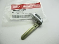 NEW - OEM GENUINE UNCUT Key Blank For Kia 819962M020