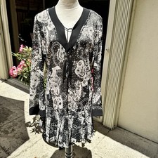 BISOU BISOU. NWT. Bohemian Rhapsody 2. Dita Print. Dress/Tunic w/tassels. Size L