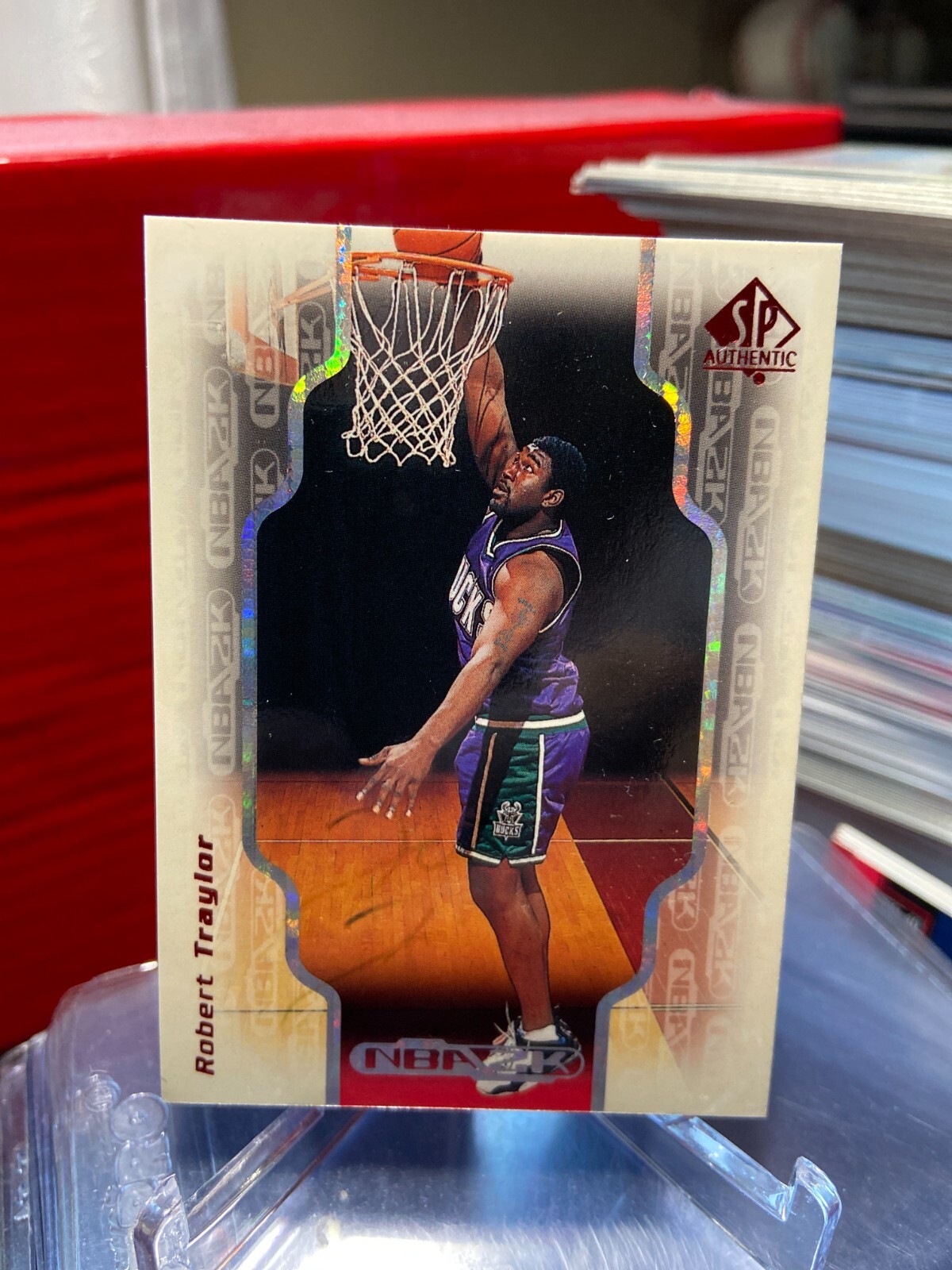 1999-00 SP Authentic BuyBack #111 Robert Traylor autograph 1998-99 NBA 2K #6