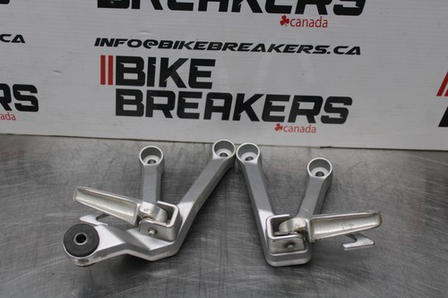 08 SUZUKI SV650 REAR BACK PASSENGER PEG SET PAIR BB846