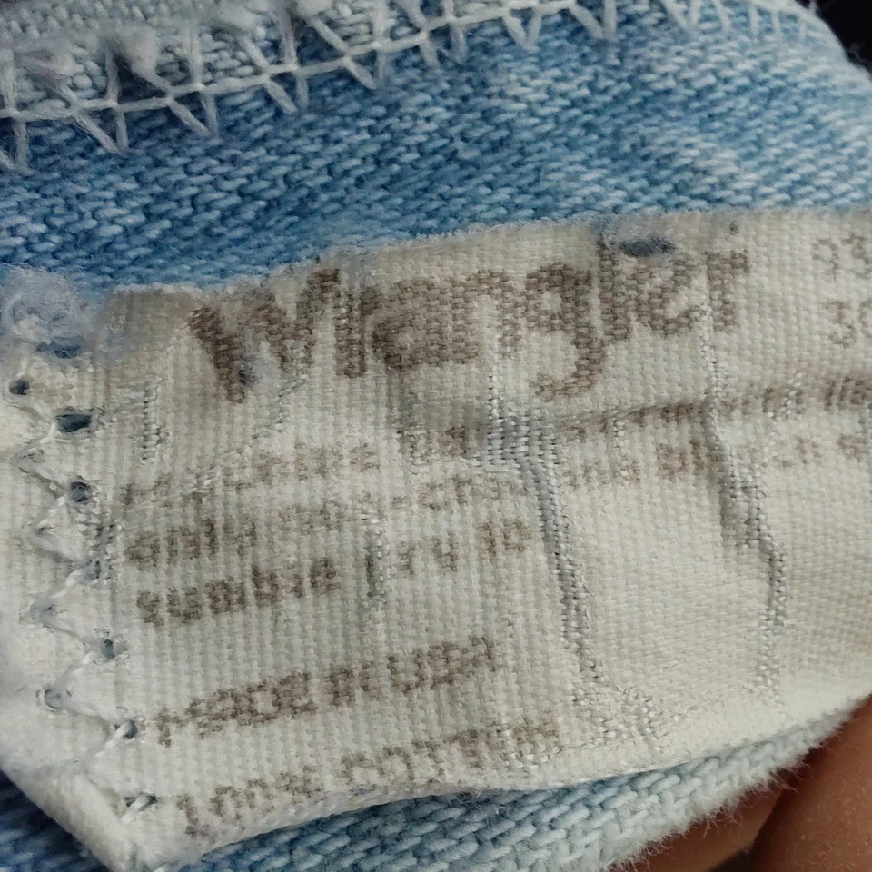 Vintage 70s Wrangler Jeans Light Wash High Waisted Bootcut USA Sz 28x34 RARE - Image 2 of 4