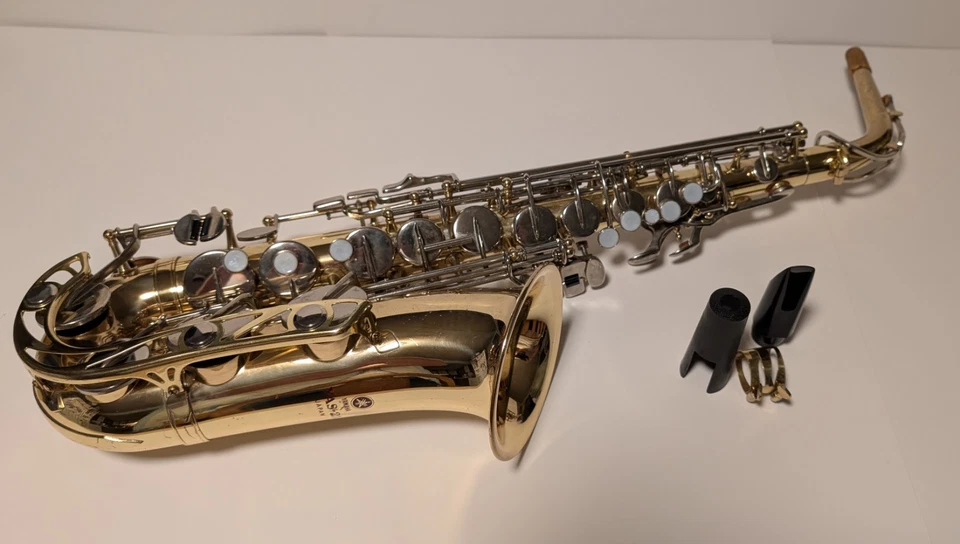 80's YAMAHA YAS-21 Alto Sax w/Original Case In Good Condition  - Image 2 of 4