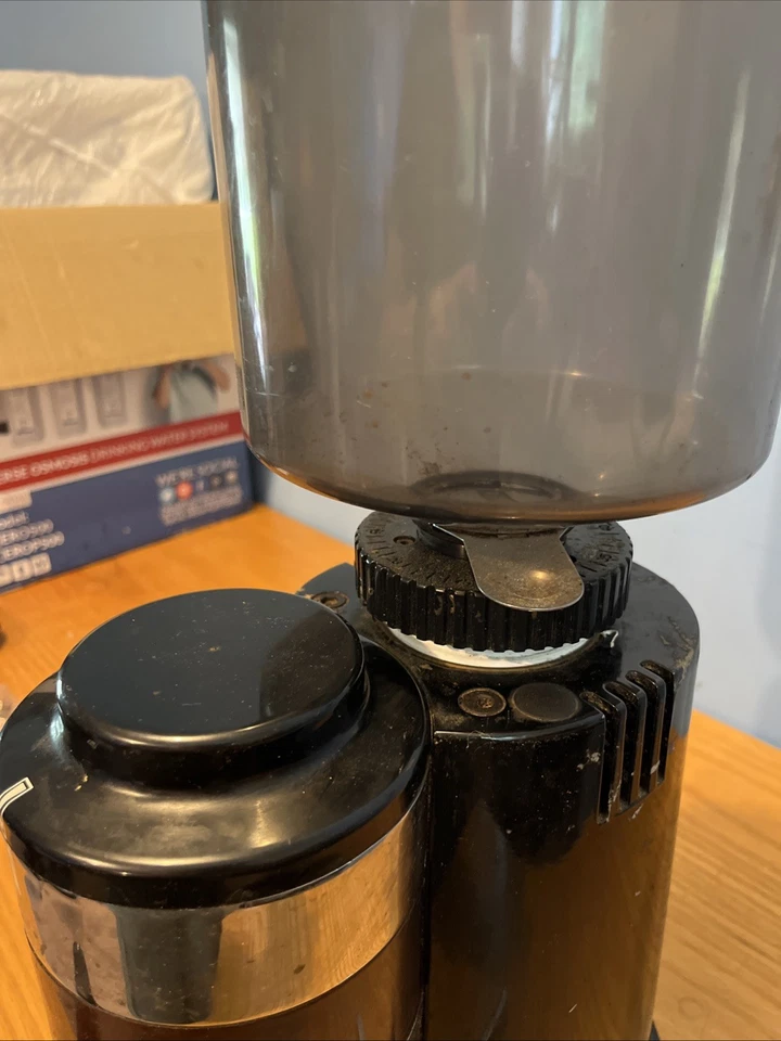 Gino Rossi Rosito Bisani Professional RR45 Espresso Coffee Grinder - Image 2 of 4