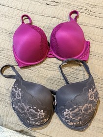 LOT of 10 Women's VICTORIA'S SECRET Underwire Bras Size 32DDD (8) & 34DD (2)