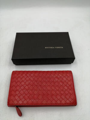 Authentic BOTTEGA VENETA Red Leather Intrecciato Bifold Long  display picture 1