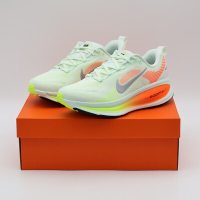 【NIKE】★ナイキ★Vomero 18★HM6803-300★ HM6803-300 Nike Vomero 18 Barely Green Hyper Crimson Barely