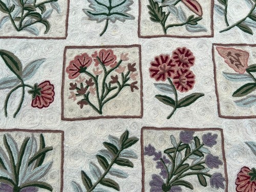 Vintage French Style Aubusson Rug Chain Stitch Needlepoint Rug 3x5 ft Free Ship - Picture 9 of 13
