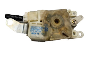 05-12 Nissan Pathfinder Armada Lid Door Window Glass Actuator Lock Assembly OEM