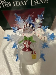 Holiday Lane Christmas Snowman/ Snowflake Night Light Plug In Wall 120v D25