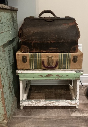 Antique Leather Doctor’s Bag FREE SHIPPING - Image 1