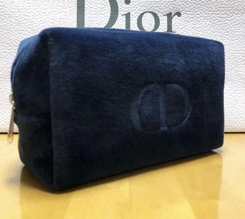 Pochette de vacances Dior bleu marine 10,5 x 17,5 x 7 cm offre de Noël