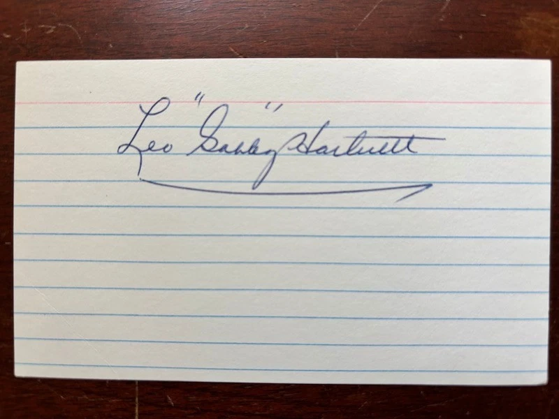 VINTAGE MINT MLB "HALL OF FAMER" LEO "GABBY" HARTNETT SIGNED 3x5 CARD + PHOTO - Image 2 of 4