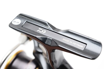Daiwa 21 Caldia FC LT 2000S-H Spinning Reel Near Mint from